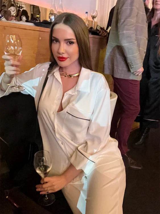 Otilia e foarte preocupată de ținutele de scenă