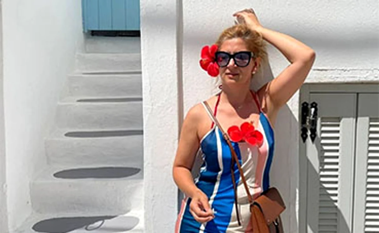 Amalia și Alma s-au distrat în vacanța din Grecia