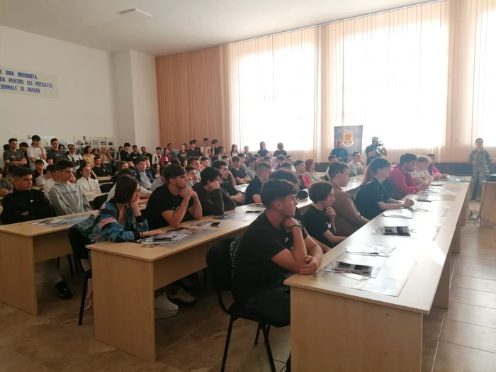 Cei mai mulți tineri nu ar da jocurile video pe adrenalina în viața reala FOTO: A.M.