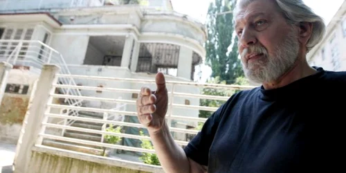 O casă din centrul Timişoarei are şansa de a fi scoasă din mâna unui clan de rromi datorită unui timişorean curajos şi perseverent. Foto