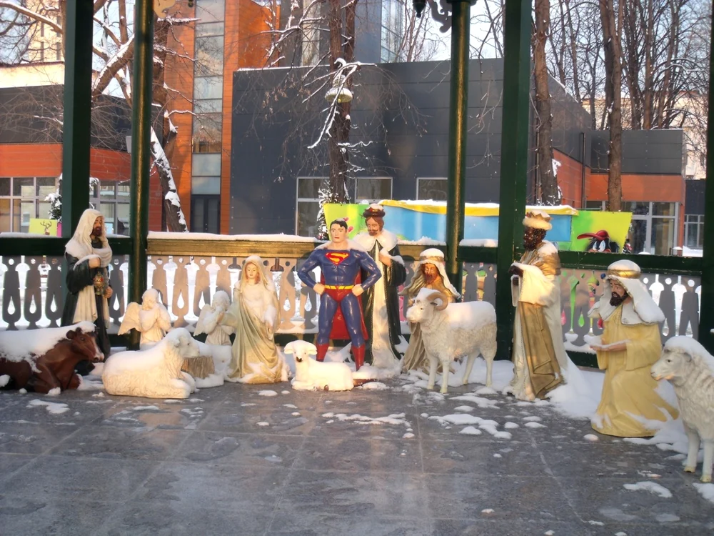 Superman veghează la liniştea tuturo Foto: Ştefan Borcea