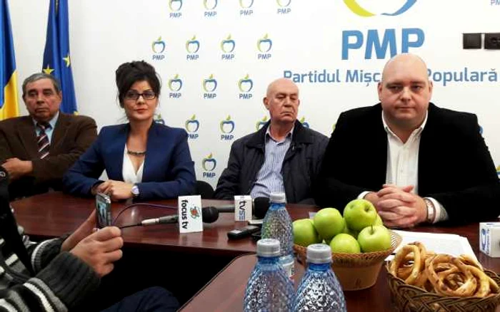 Adrian Mocanu, alături de candidaţii PMP pentru Parlamentare