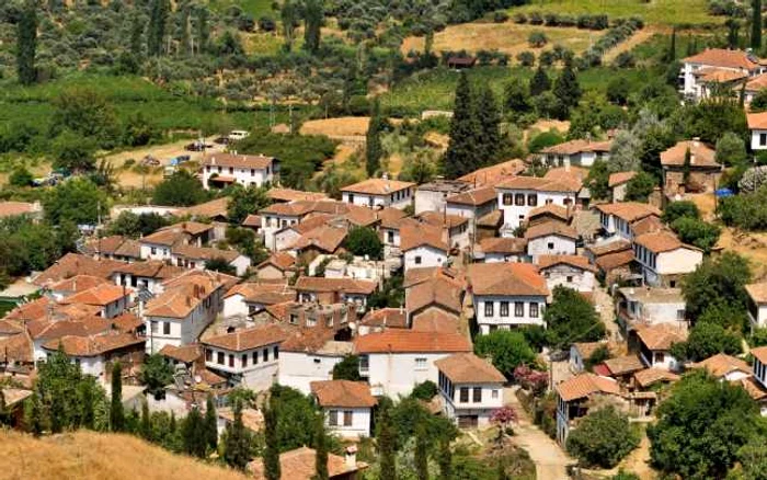 Satul turc Şirince va fi ocolit de Apocalipsă, spun adepţii teoriilor privind sfârşitul lumii. FOTO: Shutterstock