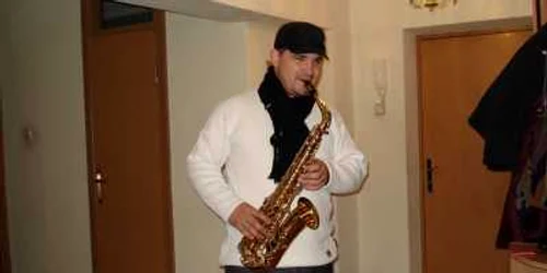 A fost foarte ataşt de primul saxofon