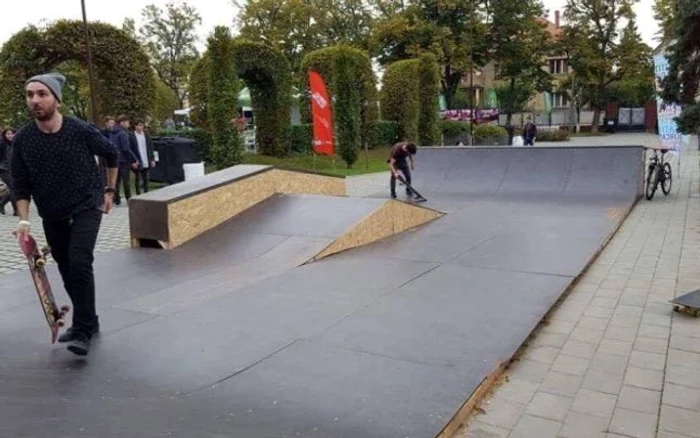 Skate park în Parcul Rozelor