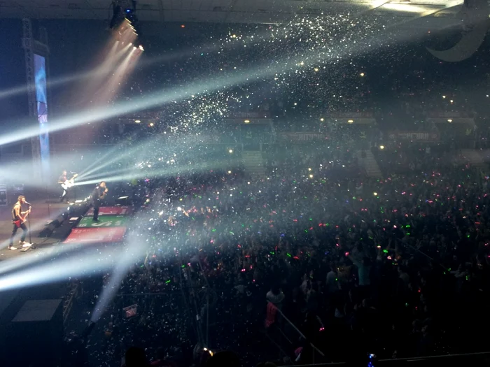 2013 10 03 22 01 40 jpeg