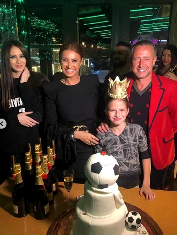 De ziua ei, Anamaria Prodan a fost înconjurată de familie și prieteni