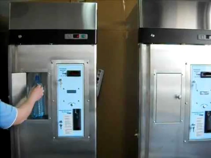 A fost descoperită bacteria E.coli într-un automat de lapte din județul CovasnaFoto captură/Youtube