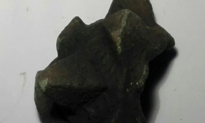 Cum arăta buzduganul în vremea lui Mircea cel Bătrân  Fragment vechi de cel puţin 700 de ani descoperit întâmplător în Bistrița jpeg