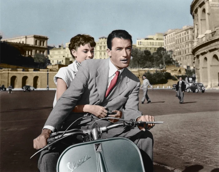 Hepburn a jucat alături de Gregory Peck în "Vacanţă la Roma" (Foto: Profimedia)