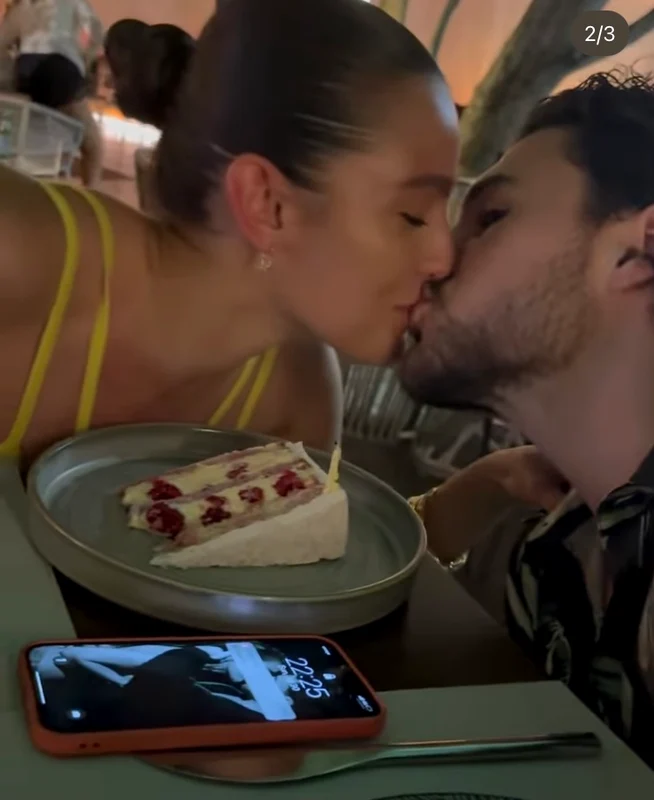 Alexia și Mario, sărut pasional Sursa Instagram 
