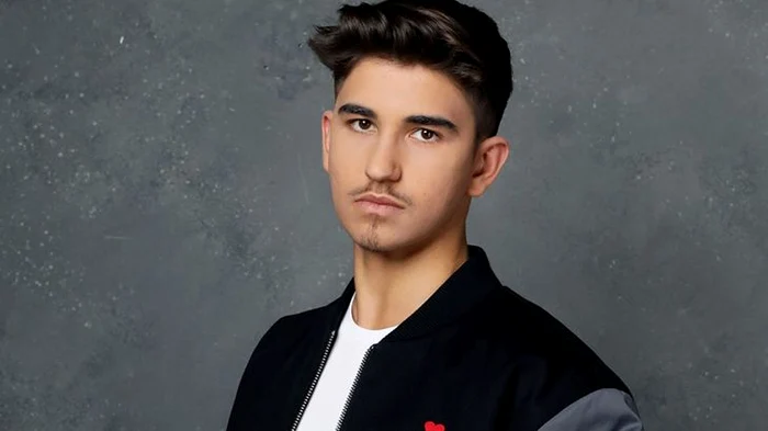 Sebastian Dobrincu este unul dintre cei 12 Fimoși de la show-ul Survivor