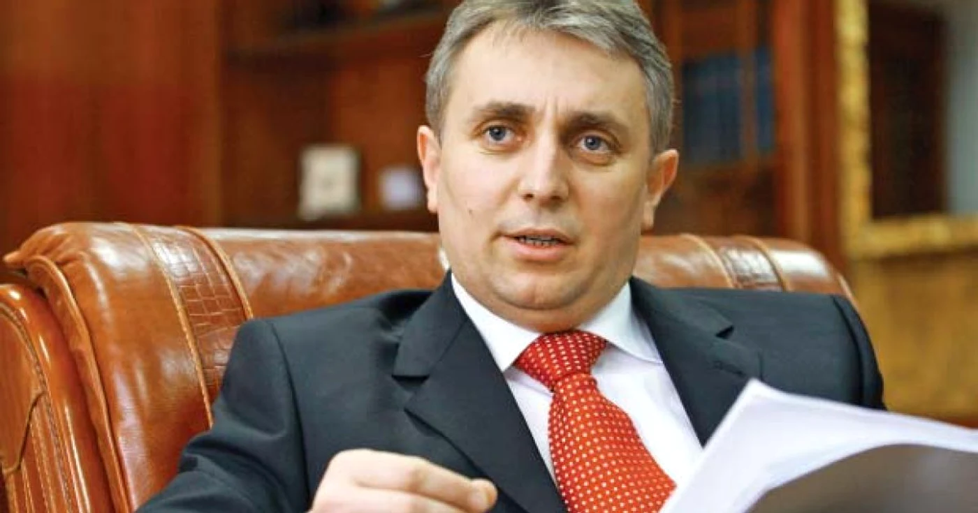 Pe vremea când fratele său ajungea vameş, Lucian Bode nu era ministru,  dar era deputat PDL şi  liderul judeţenei de partid  