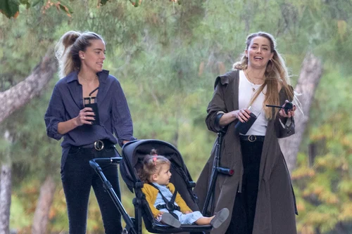 Amber Heard în baston la Madrid, octombrie 2023, Foto Profimedia