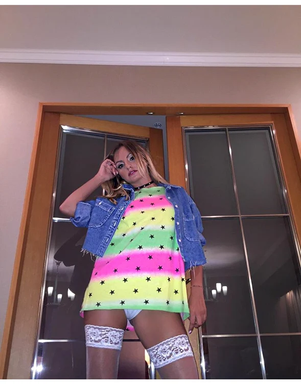 Alexandra Stan, sexy în turneul din Japonia