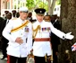 Prințul Harry cu Jamie Lowther‑Pinkerton, fost secretar regal privat, în Bahamas, 2012. FOTO: Getty Images