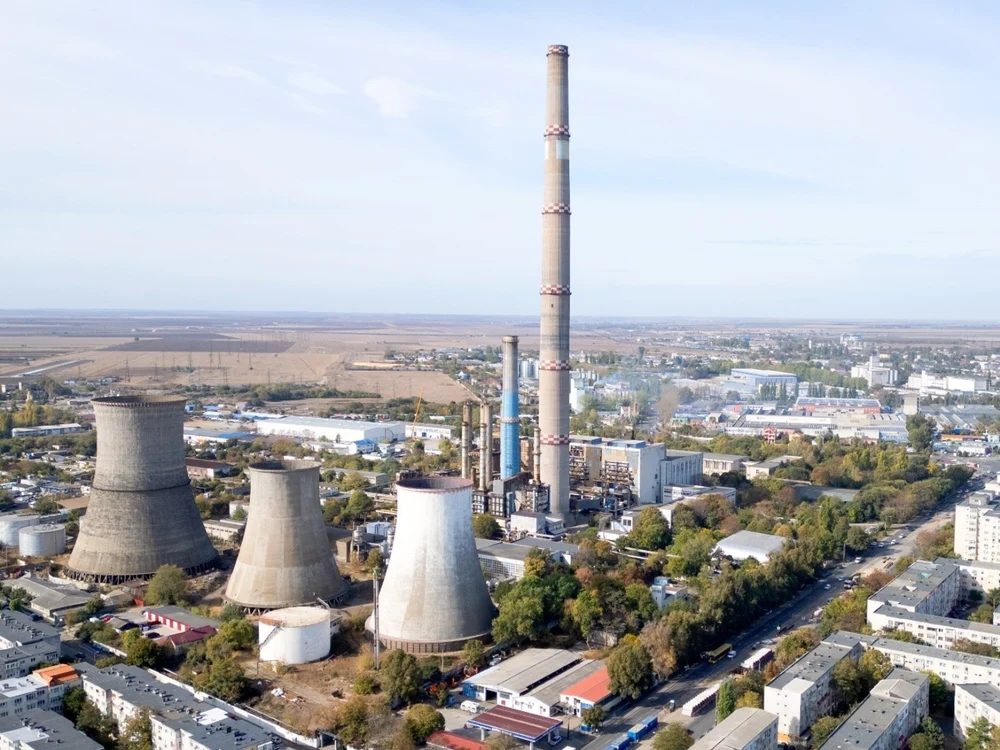 Constănțenii racordați la termoficare rămân fără apă caldă și căldură începând de miercuri noaptea. Anunțul primăriei