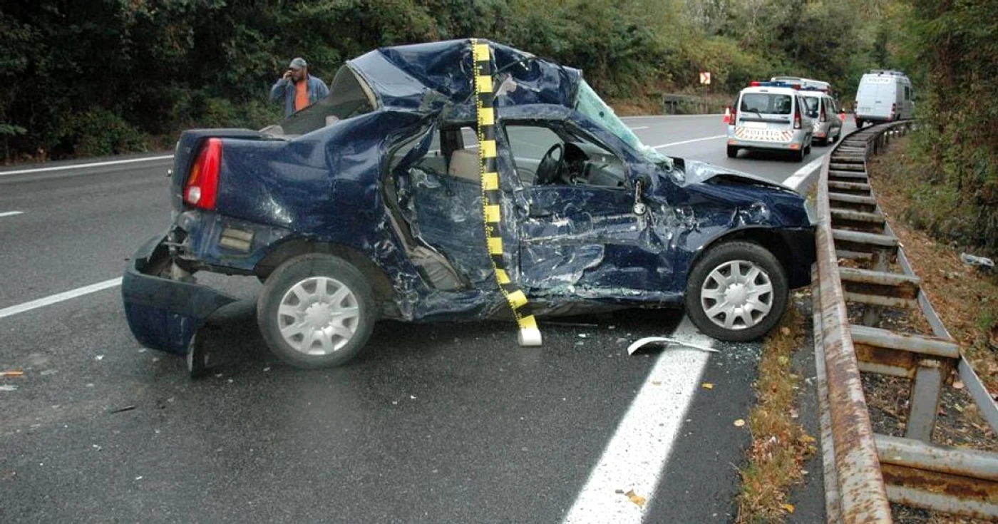 Loganul care s-a lovit de un tir turcesc pe Dealul Negru