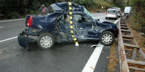 Loganul care s-a lovit de un tir turcesc pe Dealul Negru