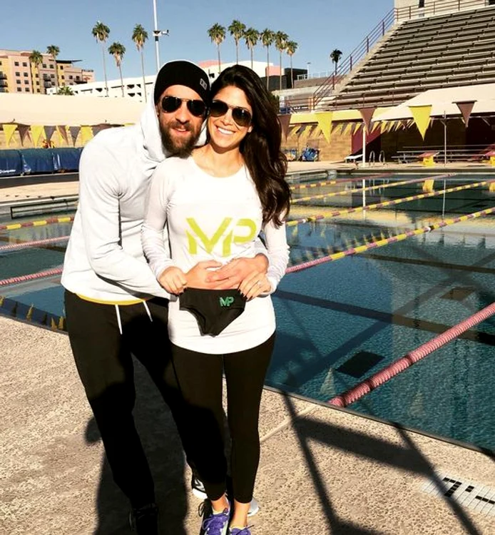 Phelps și  Nicole Johnson