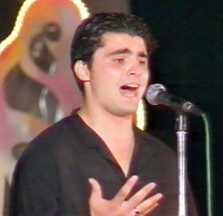 Aşa arăta Pepe în 1999,  când câştiga locul întâi  la Festivalul de la Amara