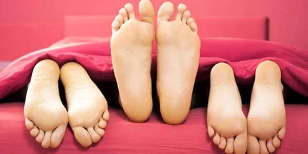 triolism/sex in 3 foto intimatemedicine.com