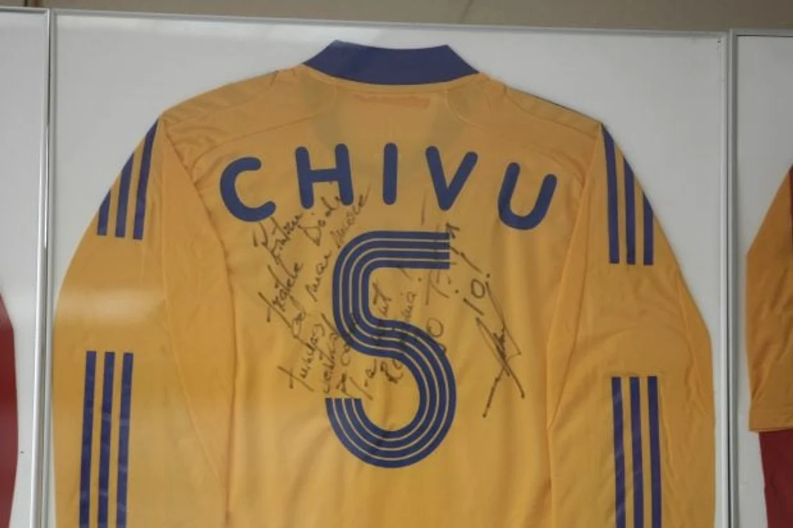 Chivu l-a avut la inimă pe Didi  FOTO Dumitru Angelescu (Libertatea)