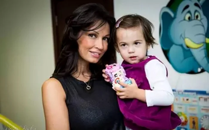 Nicoleta Luciu și fiica sa, Kim