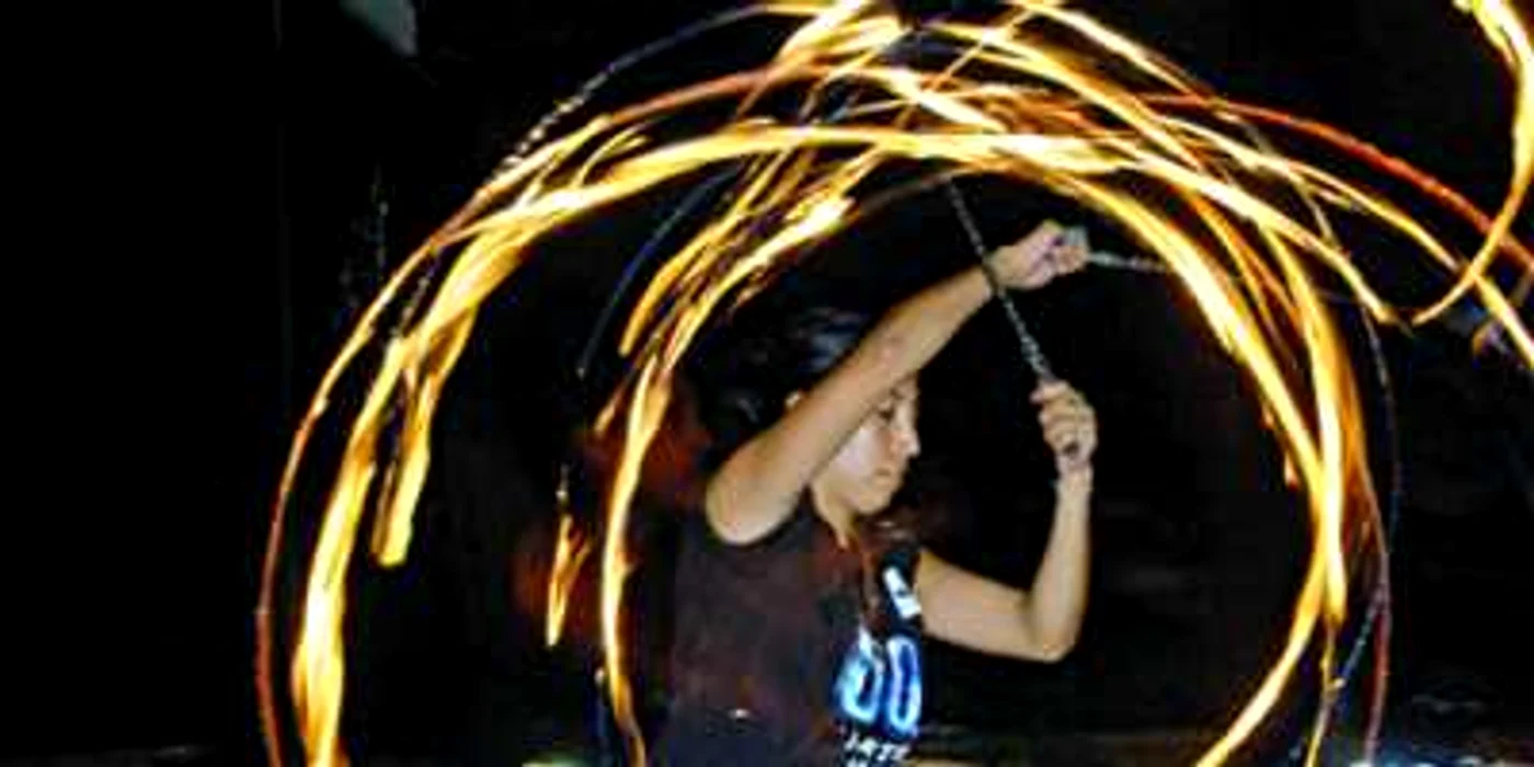 Tinerii vor face spectacol în stradă