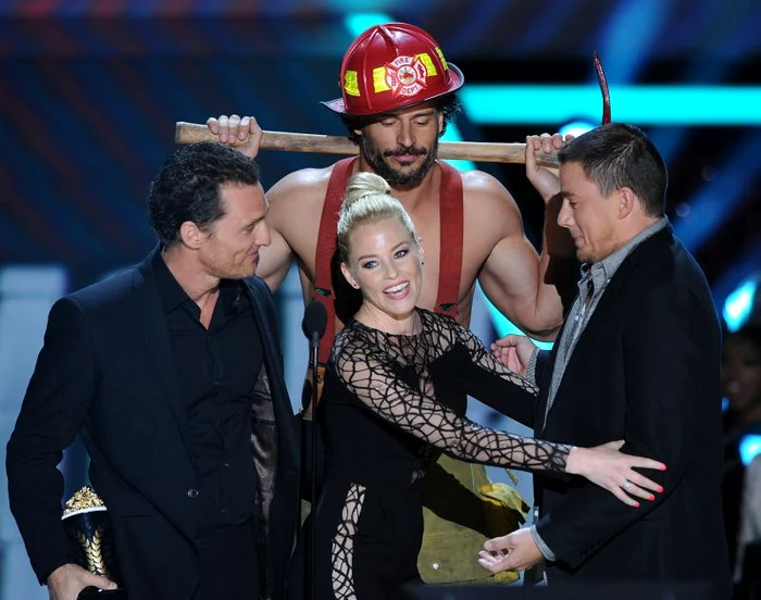 
    Elizabeth Banks la MTV MOVIE AWARDS 2012  