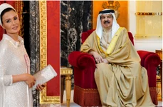 Șeica Moza bint Nasser și soțul ei, fostul emir al Qatarului Hamad bin Khalifa al Thani   Profimedia jpg