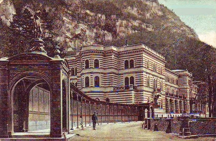 În perioada sa de glorie, Băile Herculane era supranumită „Perla Europei”, fiind considerată chiar și de Împăratul Franz Iosif drept „cea mai frumoasă stațiune de pe continent”