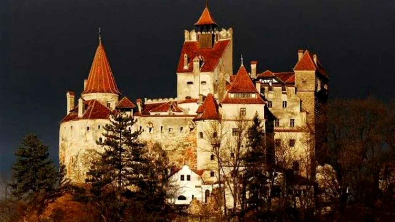 Castelul Bran, una dintre atracțiile acestei perioade