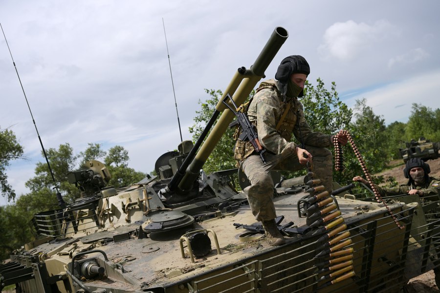 LIVE TEXT | Război în Ucraina. Explozii puternice în Mariopolul ocupat din regiunea Donețk. Putin a declarat că numărul trupelor rusești au ajuns la 617.000 de soldați