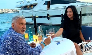 Ilie și Ioana Năstase Facebook png