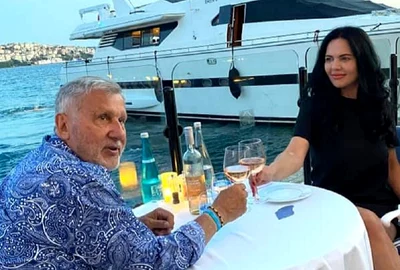 Ilie și Ioana Năstase Facebook png