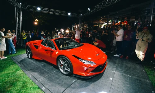 Inna Ferrari sursa foto Inna