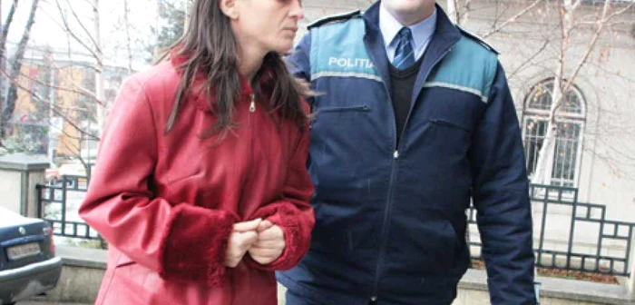 Florentina Pungă a fost adusă ieri în cătuşe la Tribunal
