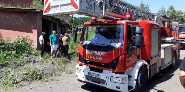barbat salvat d epompieri foto isu hunedoara preparatia coroiesti