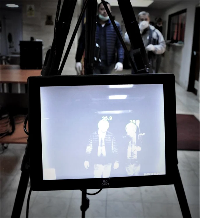 
    CONDOR SR-FS, primul scaner termic  românescFoto: Ministerul Economiei  