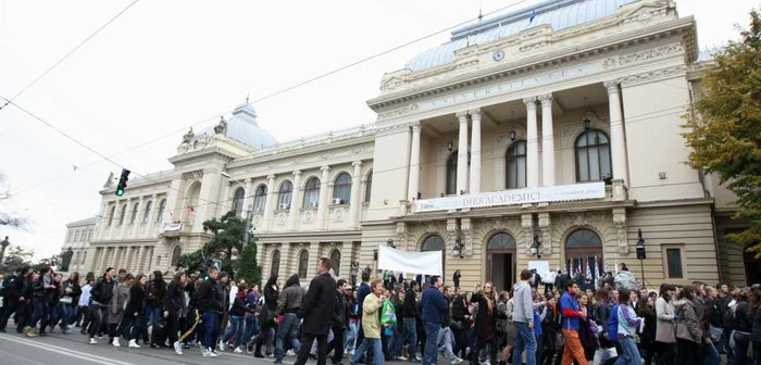 Studenţii de la Universitatea „Cuza“ au participat la Marşul Aniversar