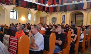 Poezia e artă de familie şi e la Bistriţa jpeg
