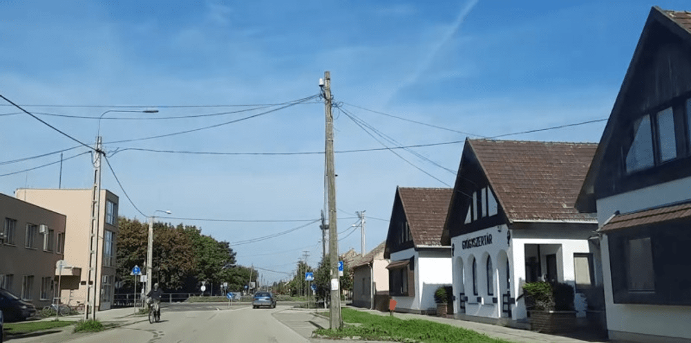Sute de români devin proprietari în Ungaria la un preț de 10 ori mai mic decât în România