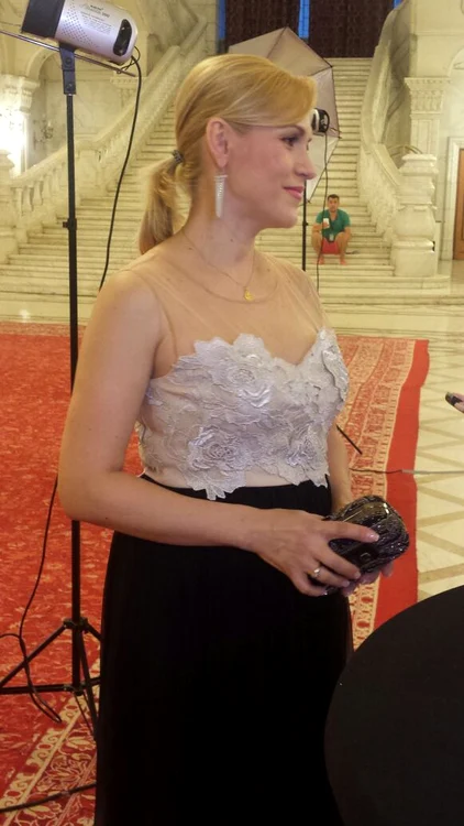 Gabriela Firea a fost prezentă la evenimentul Nissa desfăşurat joi seară în Capitală