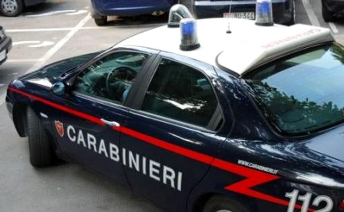 
    Bărbatul s-a spânzurat pentru că nu a mai suportat grija banilor  
