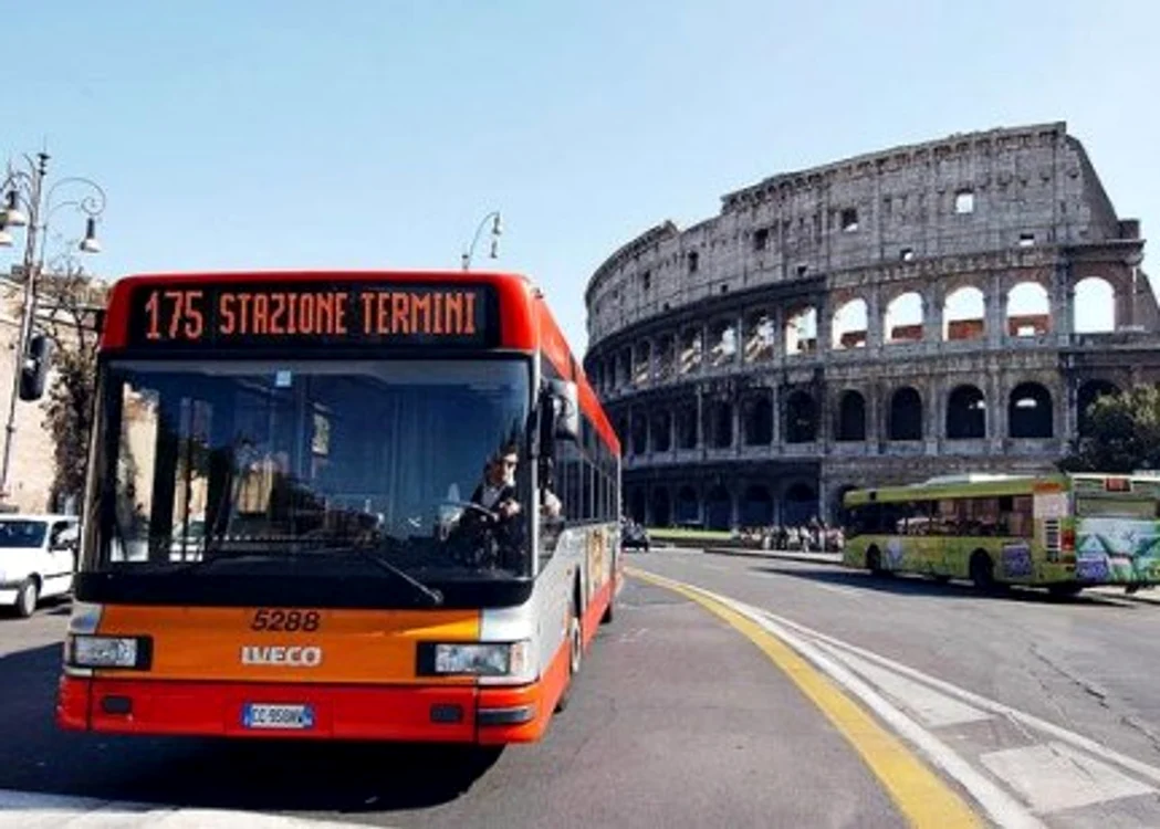 
    Autobuzul 175 din Termini spre Piazzale dei Partigiani, Roma  