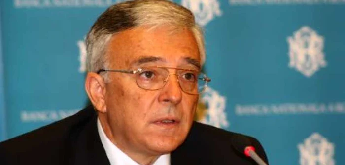 Mugur Isărescu