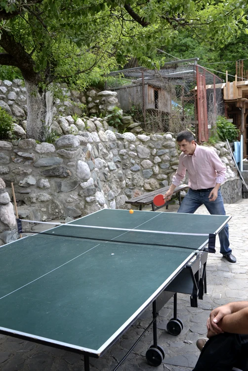 Liderul USR Dan Barna este pasionat de tenisul de masă