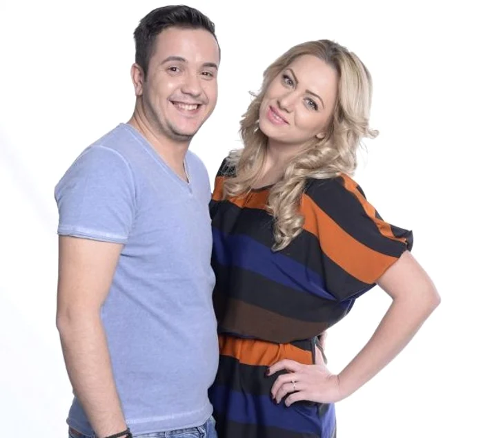 Insula Iubirii: Alina şi Alexandru sunt cel mai nou cuplu care îşi testează încrederea