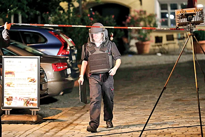 
    Forţele de  ordine sunt în  continuă alertă  